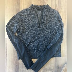 Lululemon Cropped Half Zip Running shirt size 8 women’s